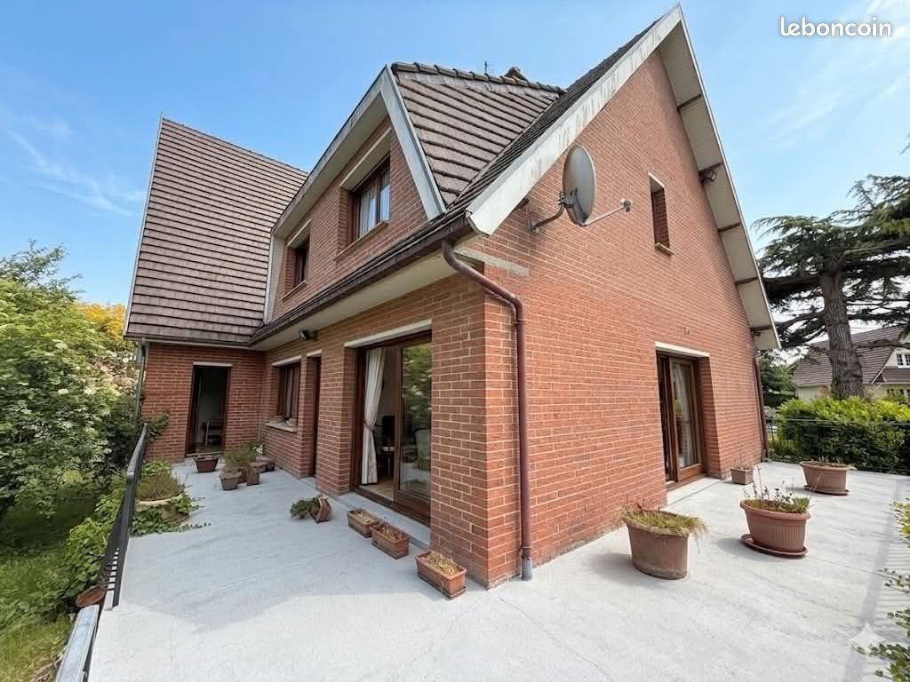 Maison 8 pièces 185 m² · à Verquin · 185 m² · 318 000 €
