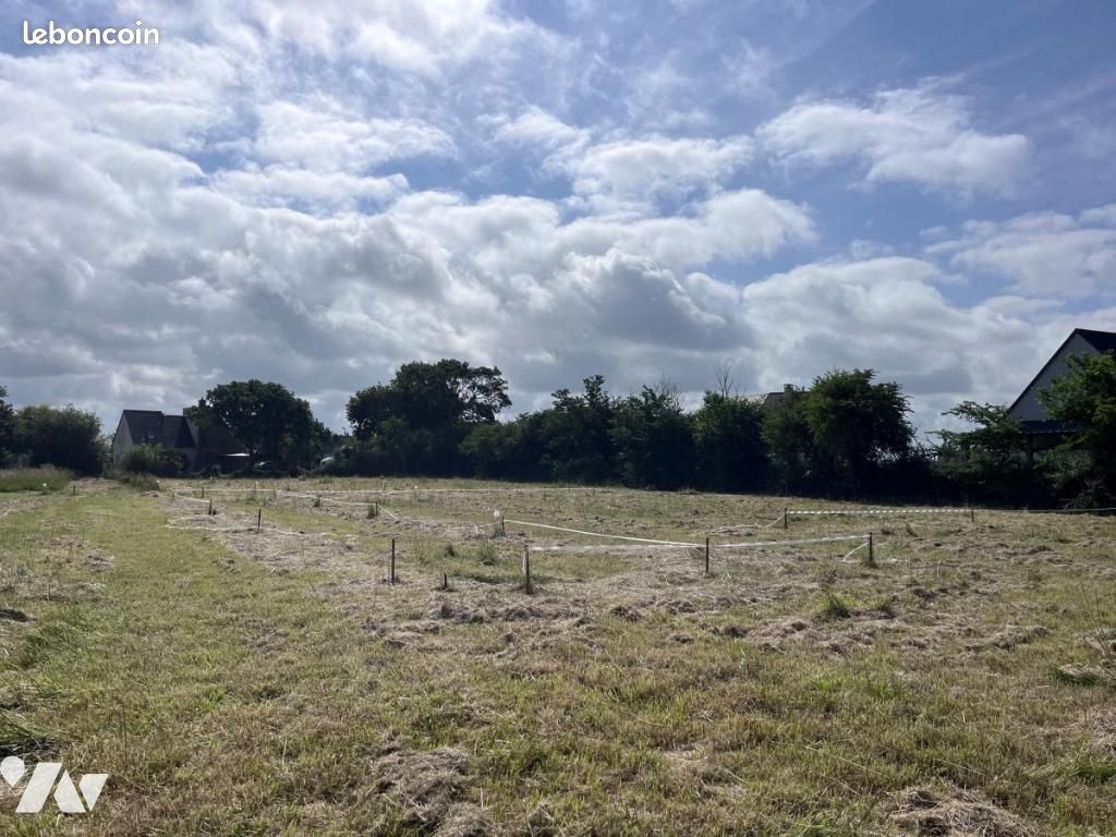Terrain 582 m² · à Montmartin-sur-Mer · 582 m² · 98 707 €