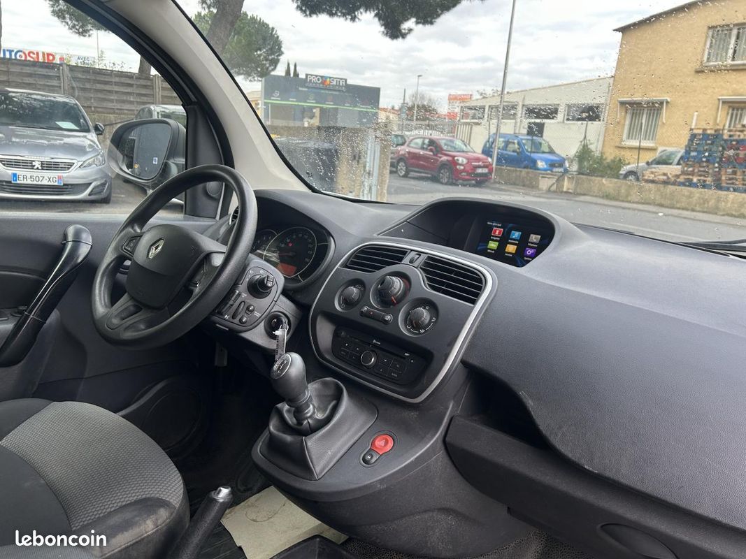 Renault kangoo fourgon 1.5 bluedci 95 extra rlink (image 19)
