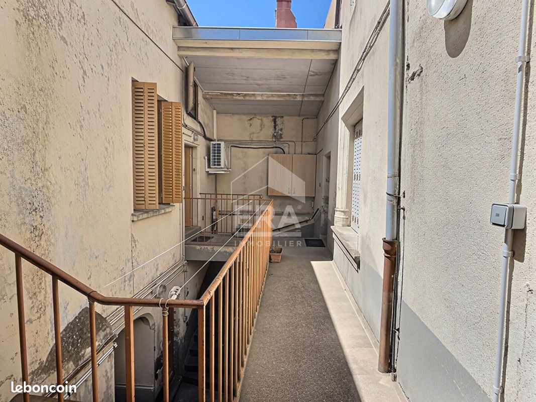 Immeuble 11 pièces 229 m² · à Clermont-Ferrand · 229 m² · 200 564 €