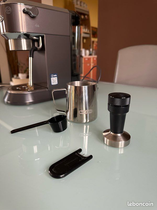 Cafetière Delonghi Dedica + accessoires (image 3)