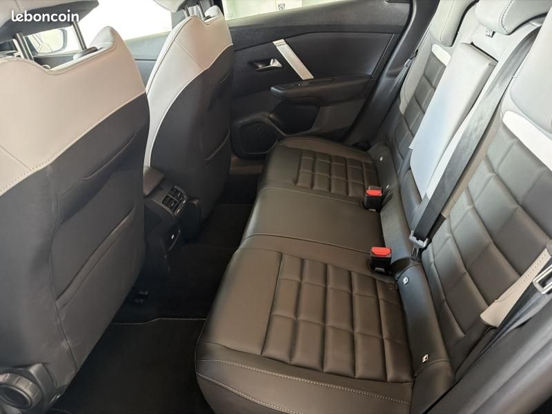 Citroen C4 1.2 Hybride 136ch S&S MAX Automatique (image 9)