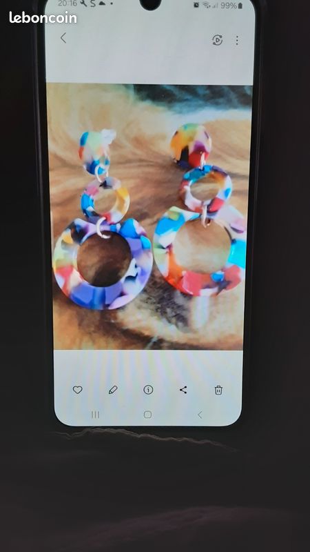 Boucles d'oreilles pendantes neuve multicolore (image 1)