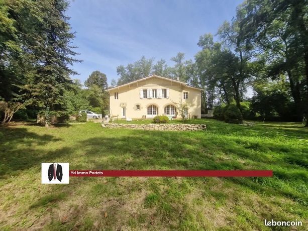 Maison 10 pièces 242 m²