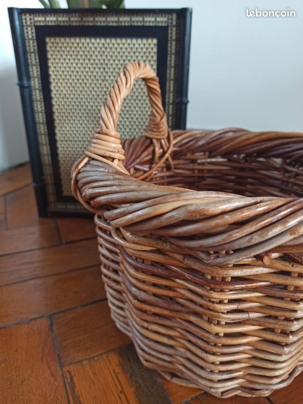 Corbeille ovale en osier | Révélé - Brocante en ligne