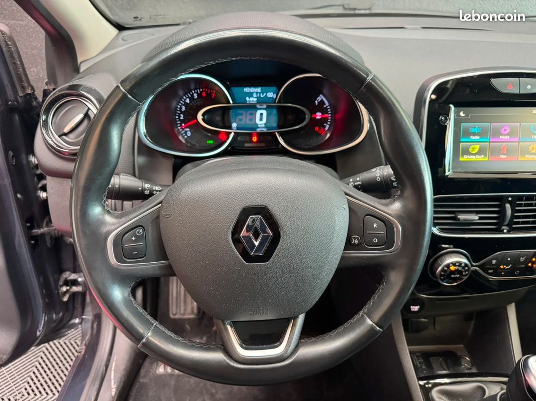 Renault clio iv 0.9 tce 90 intens (image 24)