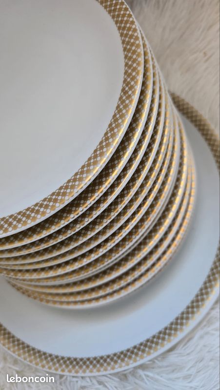 Lot de 13 assiettes (image 2)