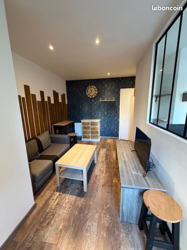 Appartement 1 pièce 27 m² · à Saint-Étienne · 26,8 m² · 320 €/mois