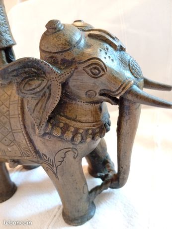 Lampe à Huile Rituelle De Temple Hindou En Bronze - XVIIIe-XIXe Siècle - Patine D'origine - Objet Ancien Et Authentique