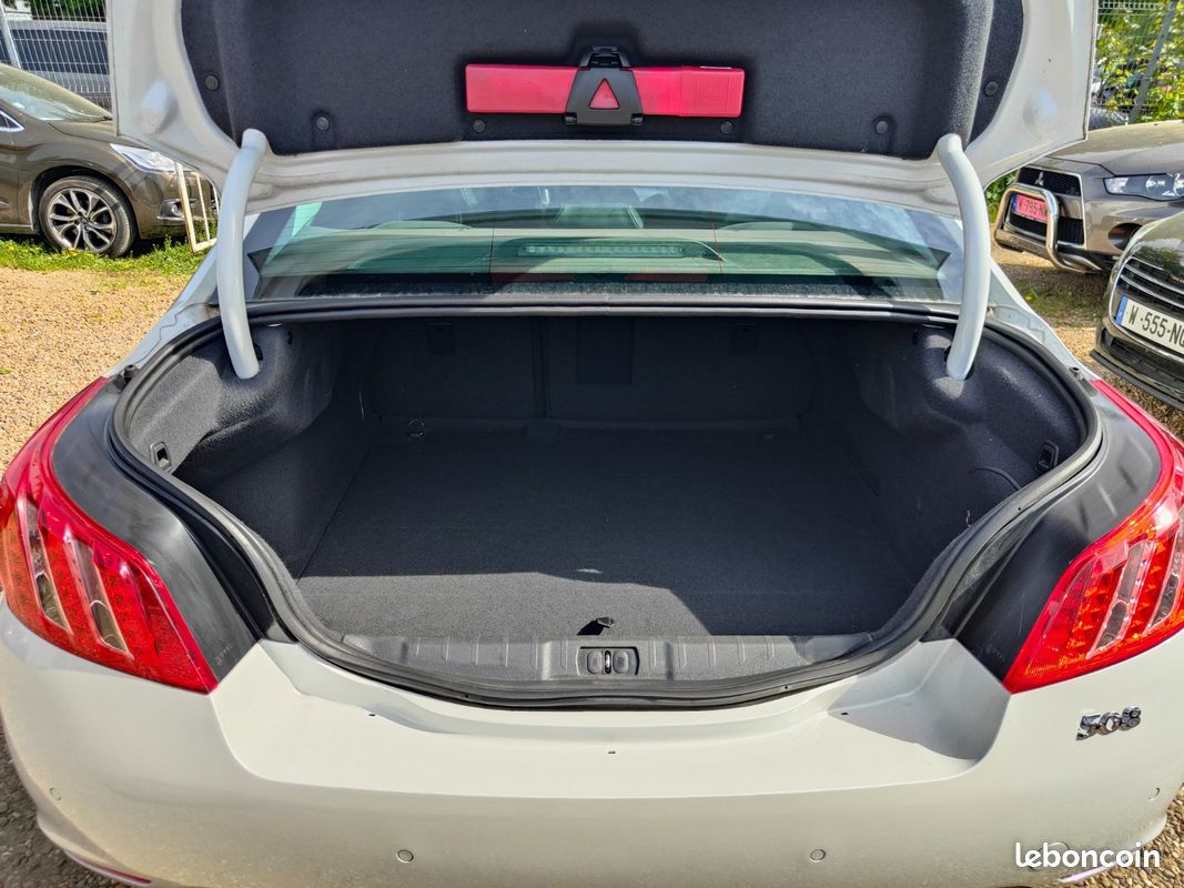 Peugeot 508 2.0 Hdi 163 Allure * SUIVI COMPLET * REVISEE * GARANTIE (image 10)