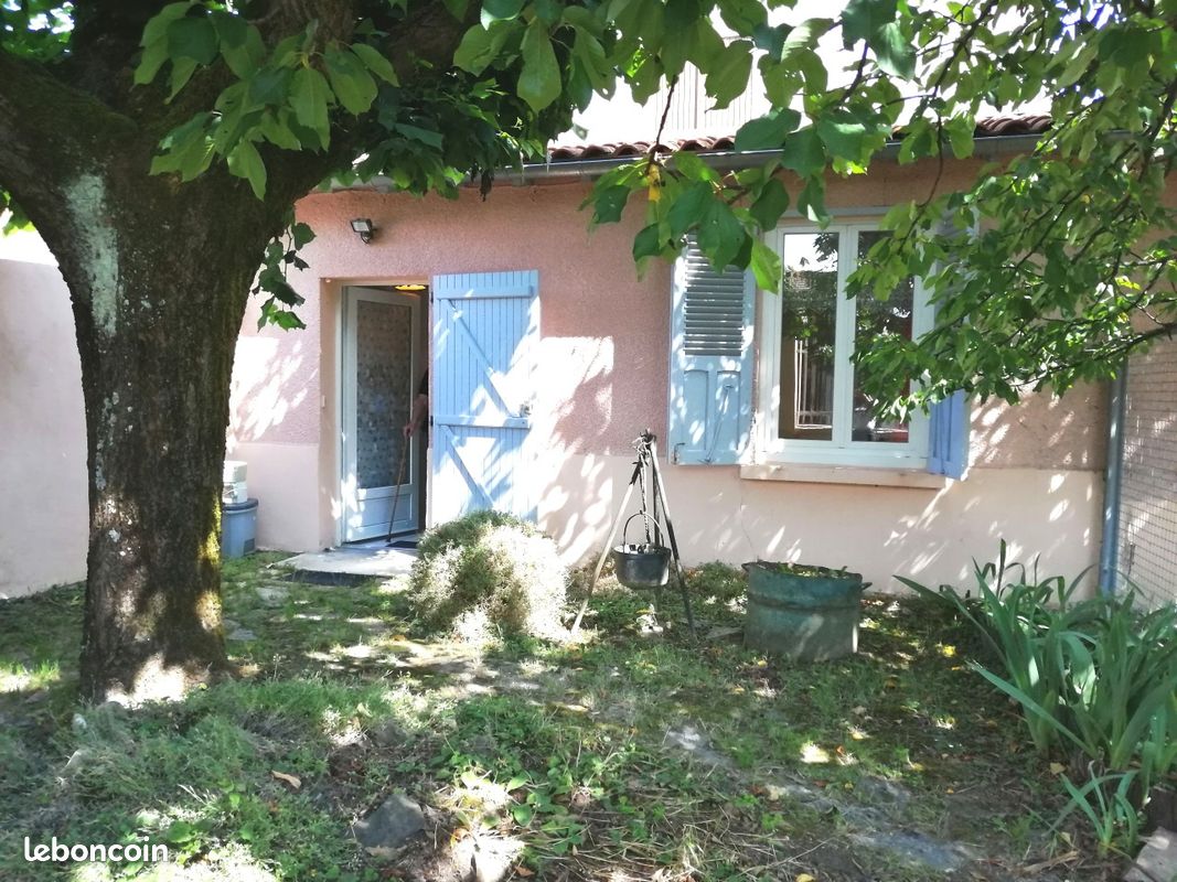 Appartement 1 pièce 20 m² · à Saint-Priest · 20 m² · 629 €