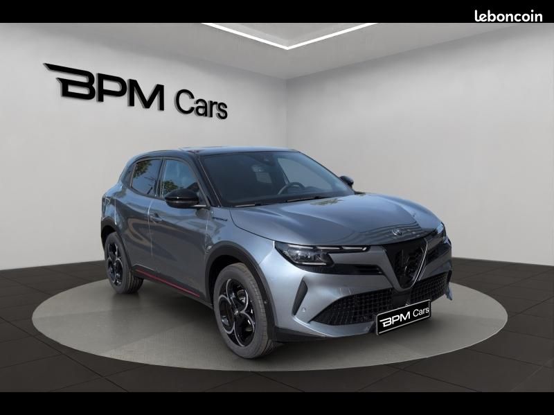 Alfa romeo Junior 1.2 Ibrida 136ch Speciale DCT6 (image 2)