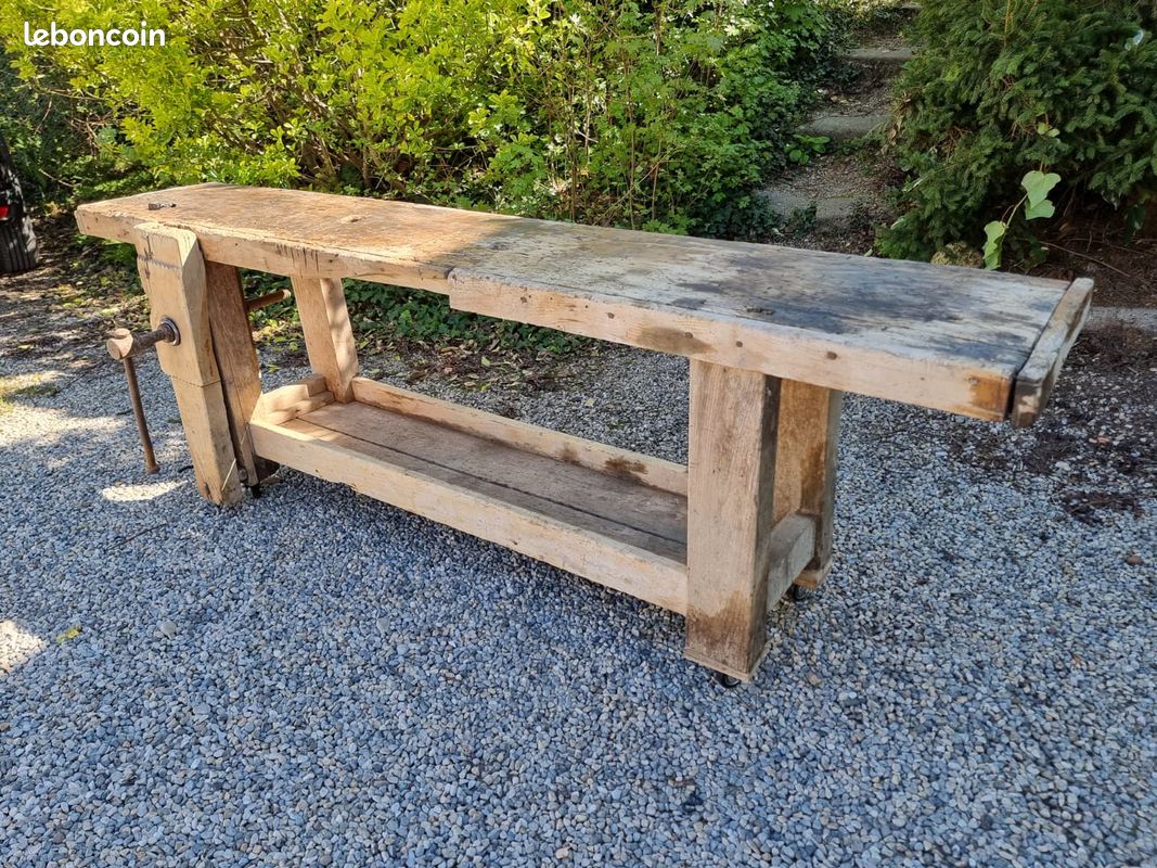 Établi ancien bois massif 236 cm avec étau – robuste – atelier ou déco (image 1)