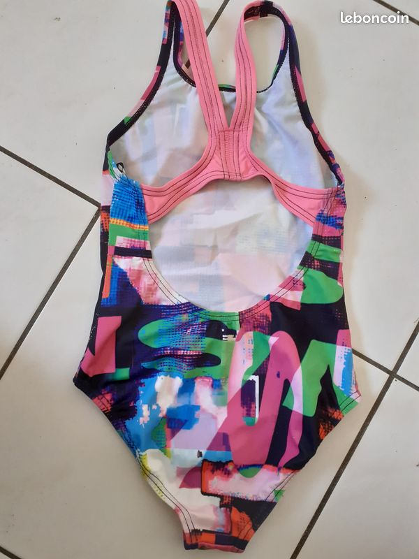 Maillot de bain fillette 5/6 ans (image 2)