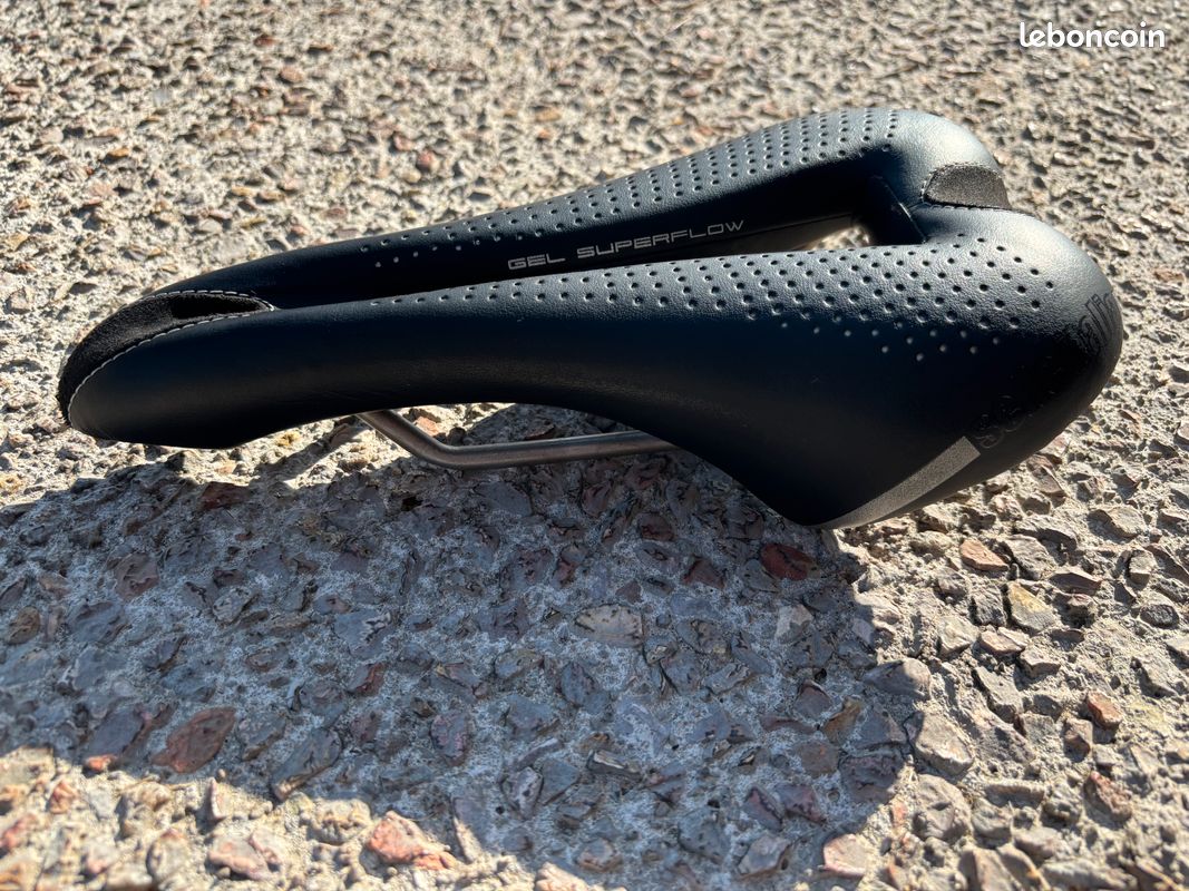 Selle vélo femme Selle Italia Diva Gel TBE Équipements vélos