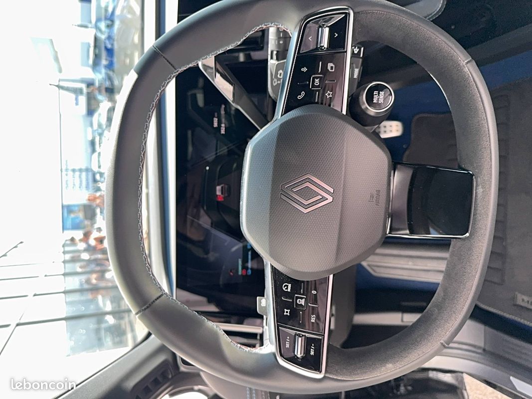 RENAULT Megane E-Tech 220 ch autonomie confort esprit Alpine (image 13)