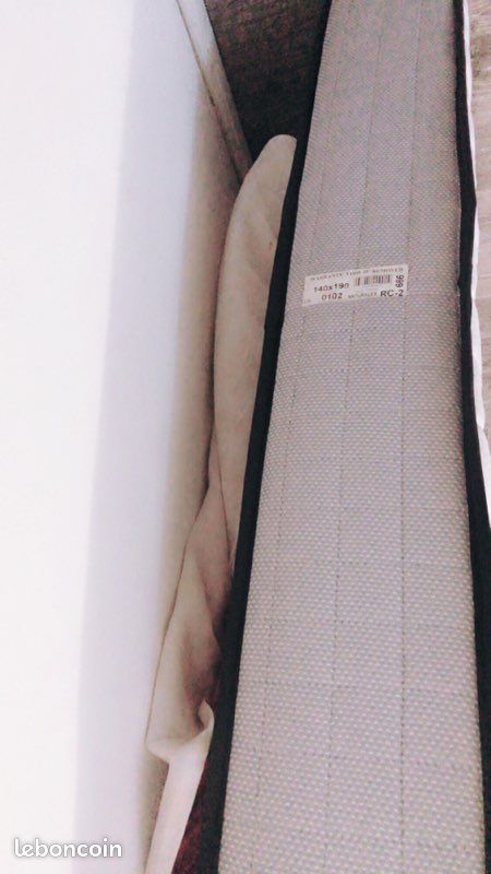 Matelas 140x190 cm - bon état (image 2)