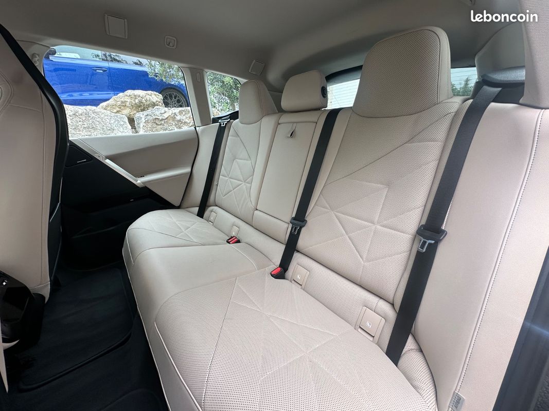 BMW iX 40e 326CH xDrive + CARPLAY SANS FIL + SIEGES CHAUFFANTS/VENTILES/MASSANTS/ELECTRIQUES + HARMAN KARDON + 1ERE MAIN + GARANTIE 12 MOIS (image 11)