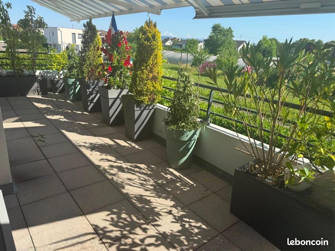 Appartement 3 pièces 93 m² · à Village-Neuf · 93 m² · 349 000 €