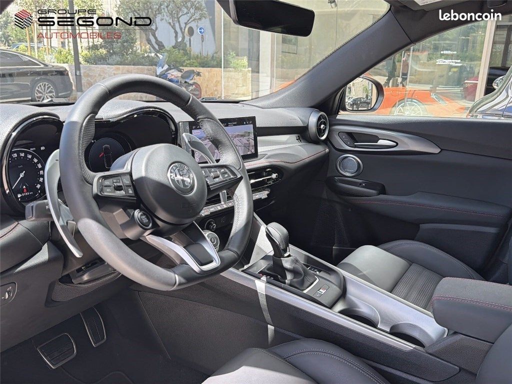 Alfa Romeo Tonale 1.5 HYBRID 160 CH VGT TCT7 Tributo Italiano (image 10)