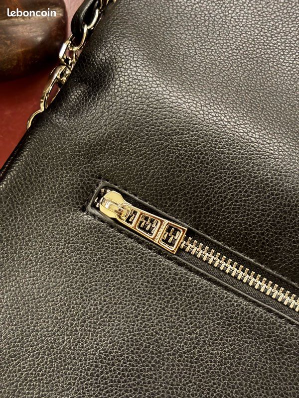 Sac à main Zadig & voltaire modèle rock noir (image 3)
