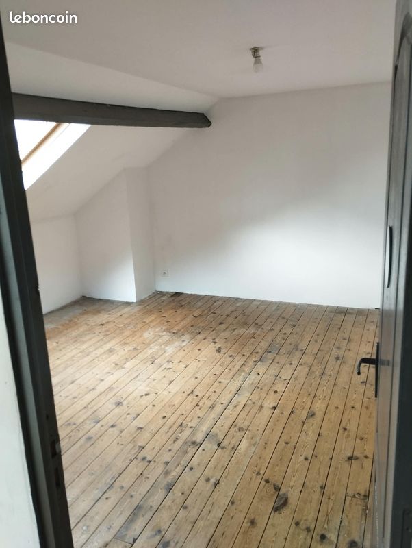 Appartement 9 pièces 80 m² · à Péronne · 80 m² · 620 €