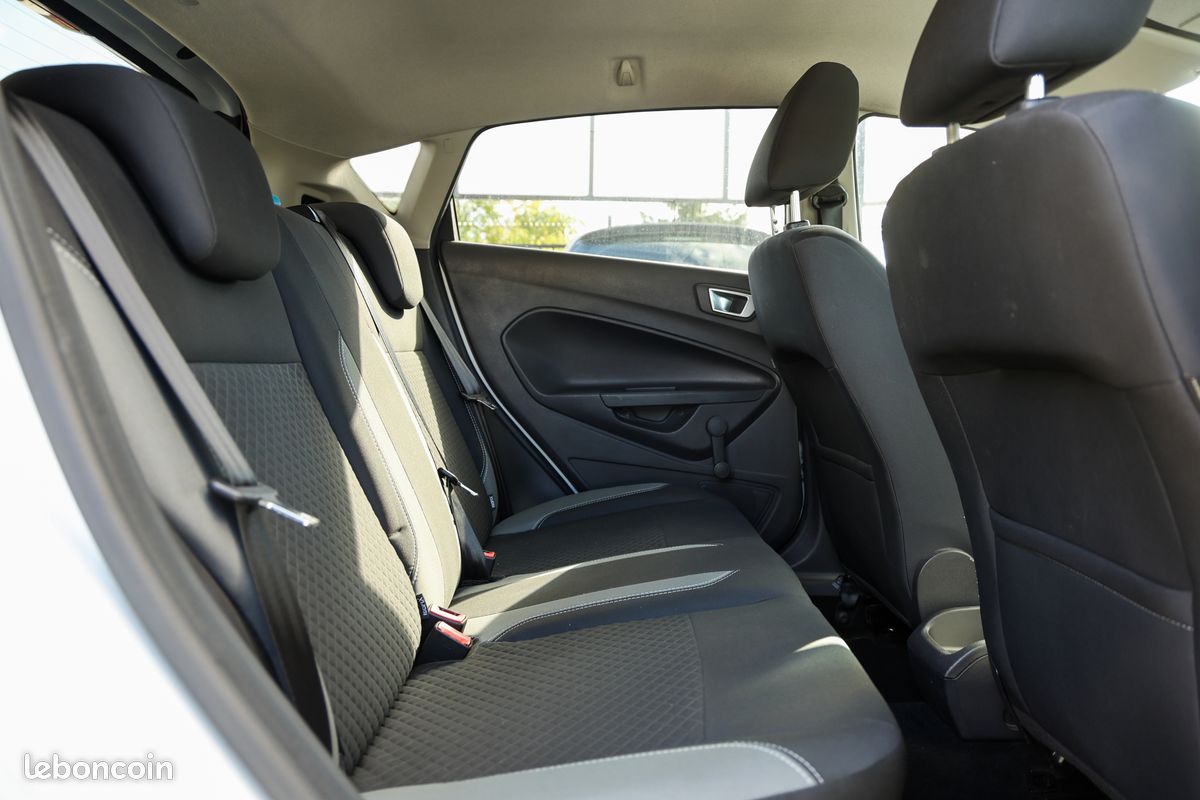 FORD FIESTA V 1.25 82 EDITION 5P - 70 836 Km (image 6)