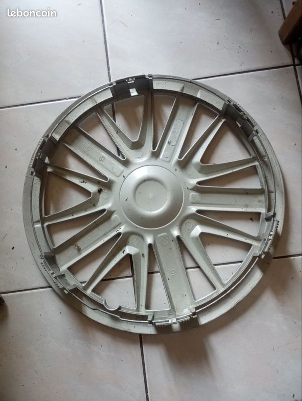 Enjoliveur Renault 16 pouces (image 2)