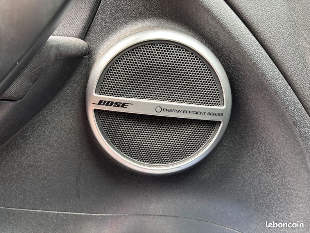 RENAULT Mégane III 1.6 DCi 130ch Bose - Garantie 6 mois - Entretien complet ✅ (image 10)