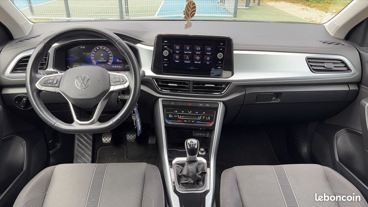 Volkswagen T-Roc 1.5 TSI EVO 150 Life (image 11)