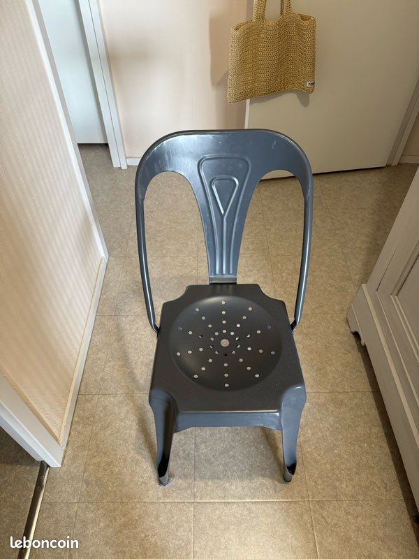 Chaise (image 1)
