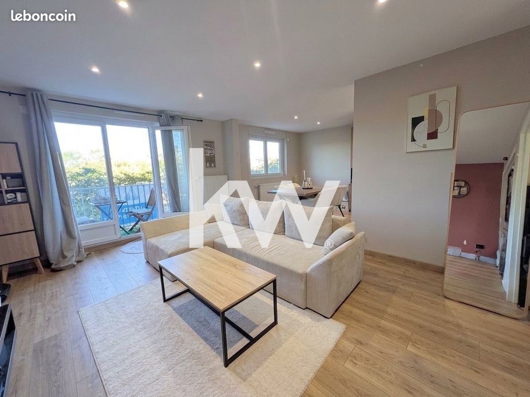 Appartement 3 pièces 64 m² · à Saint-Étienne · 64 m² · 85 000 €