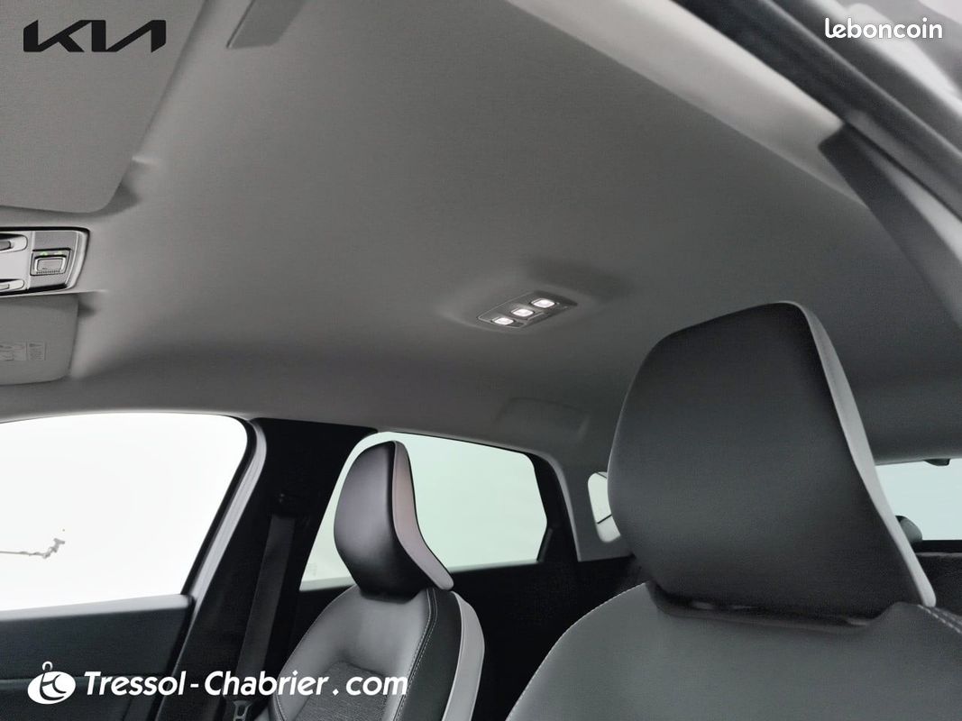 RENAULT Captur E-Tech 145 - 21 Intens (image 25)