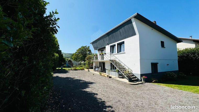 Maison 8 pièces 156 m²