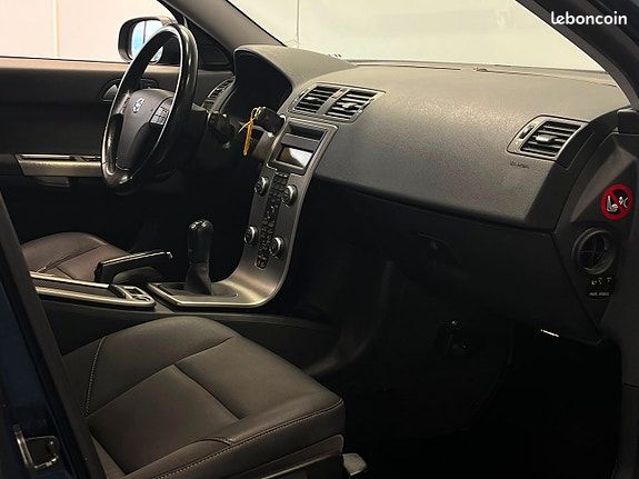 Volvo V50 1.8 ETHANOL 125 CH BVM MOMENTUM - CUIR 240800 km (image 5)
