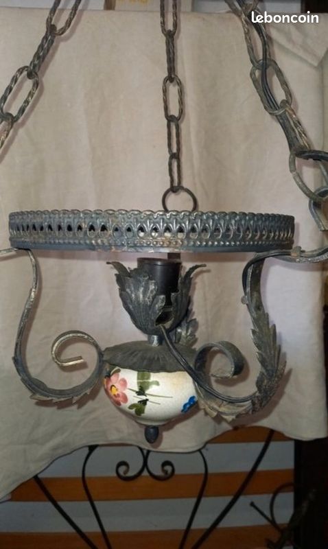 Suspension fer (image 1)