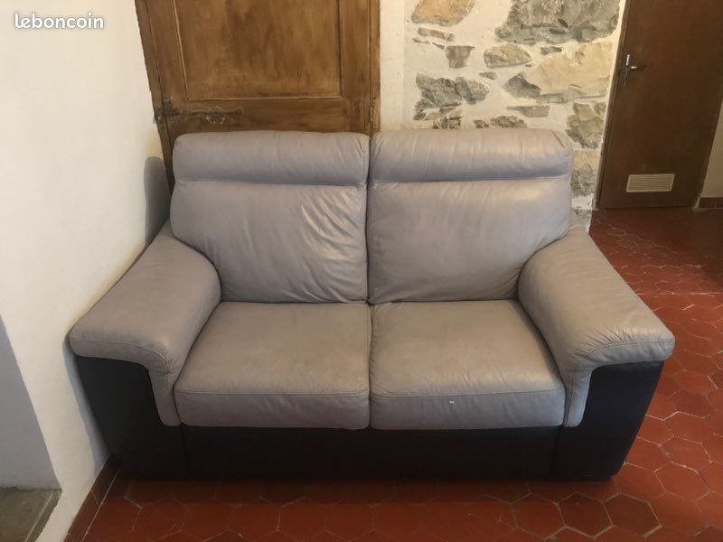 Canapé et fauteuil en cuire (image 1)