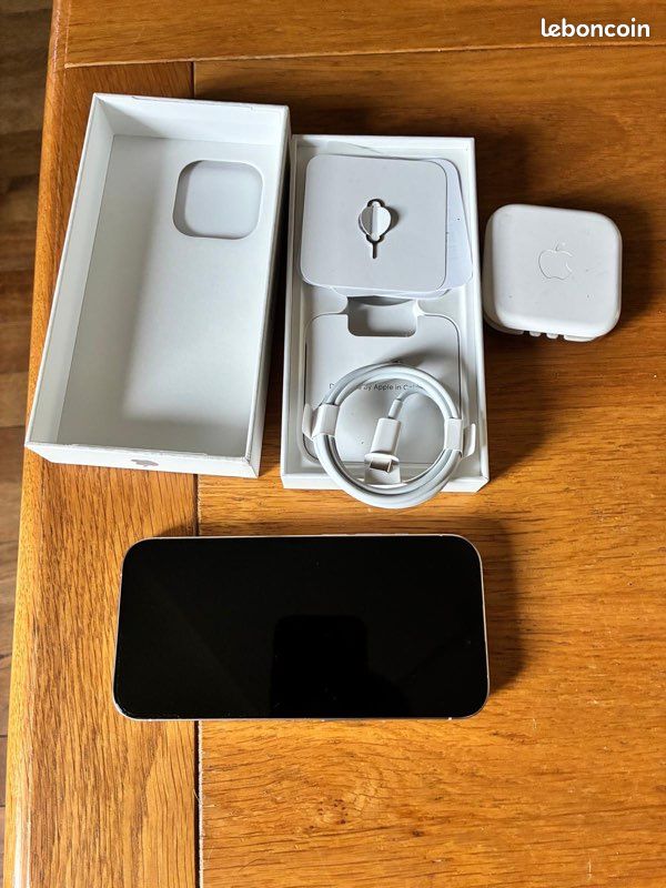 I-Phone 15 Pro (image 1)