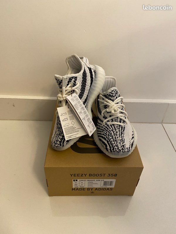 Zebra Yeezy Boost 350 D Adidas Yeezy 350 V2 Zebra