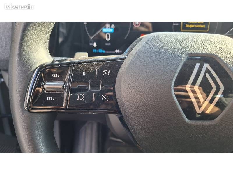 Renault Mégane E-Tech EV40 130ch standard charge Equilibre (image 23)
