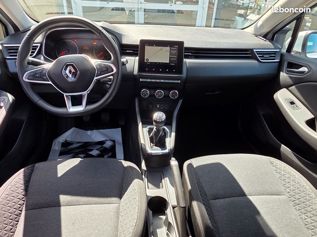 Renault Clio 1.0 L TCe 100 CH "Business" (image 3)