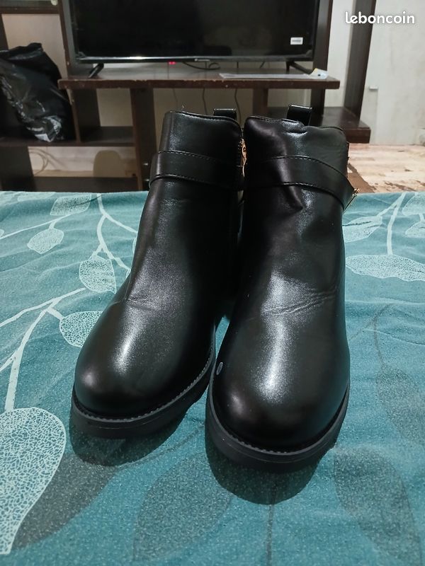 Je vends cette paire de bottines (image 3)