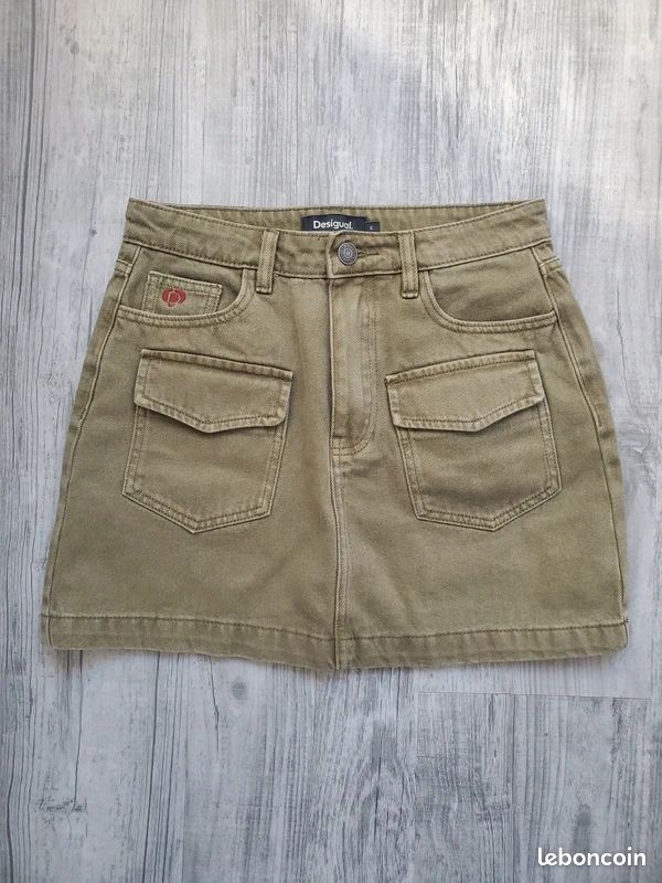 Jupe courte IKKS kaki neuve avec étiquette