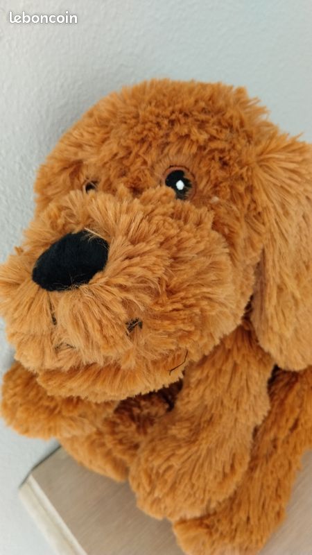 Chien en peluche (image 5)