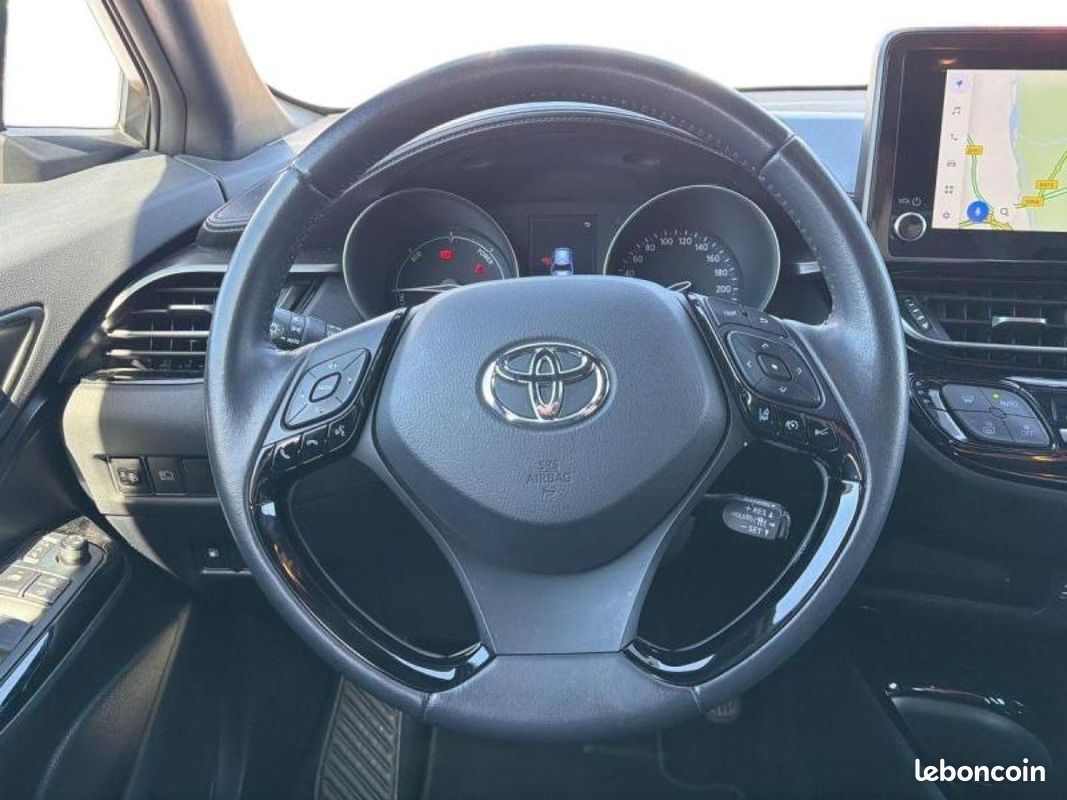Toyota C-HR 1.8 Hybride 122ch Design Ultimate E-CVT (image 15)