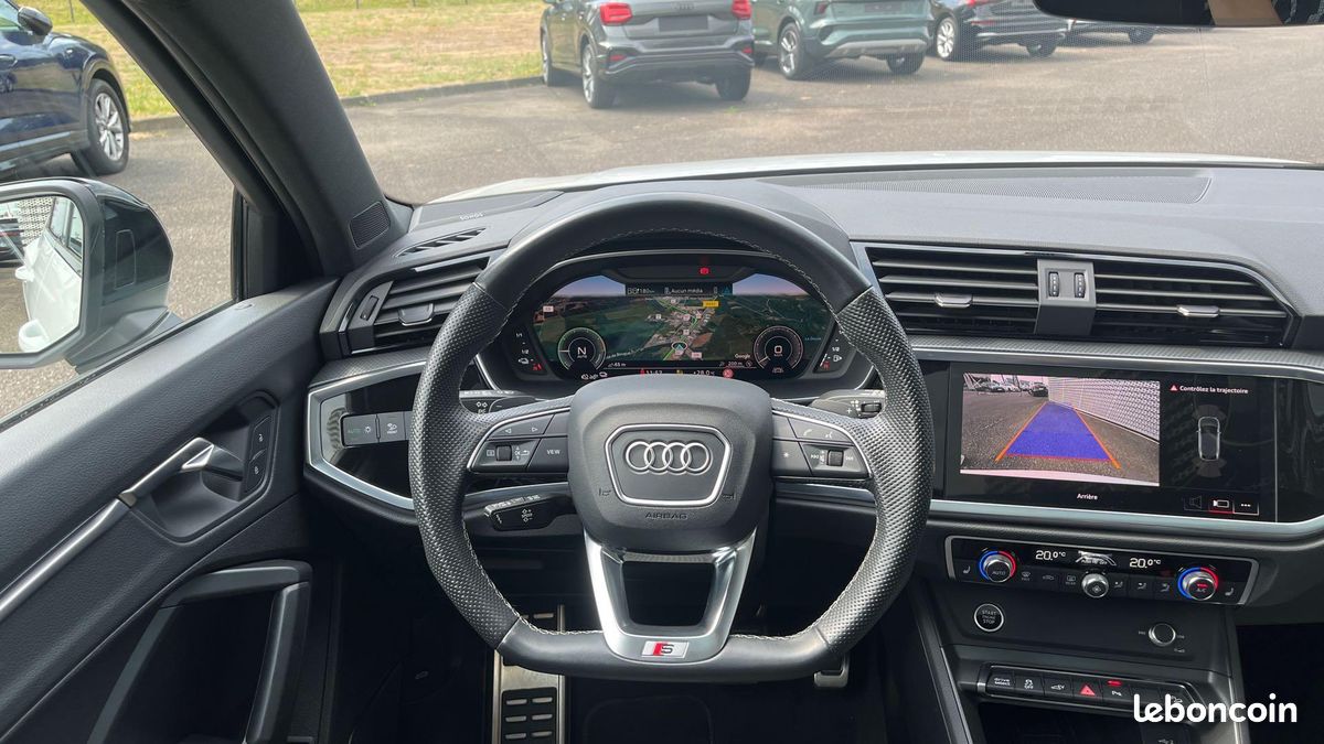 AUDI Q3 Sportback 45 TFSIe 245 ch S tronic 6 S line (image 16)
