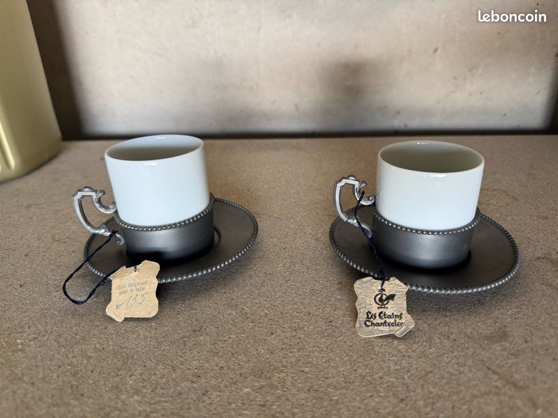 6 Tasses à café vintage en étain et porcelaine (Gebraucht) in Vesin für
