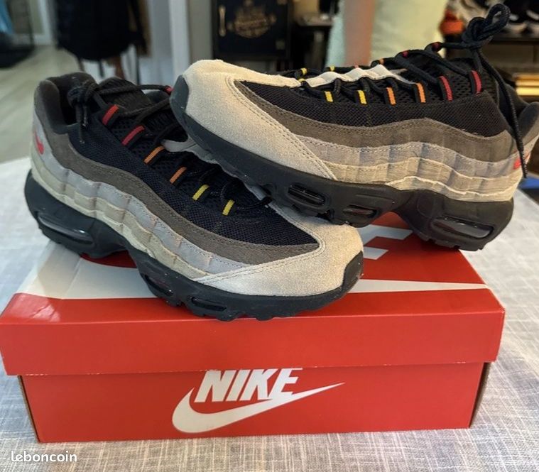 Nike Air Max 95 Topographic Kaki 42 (image 4)