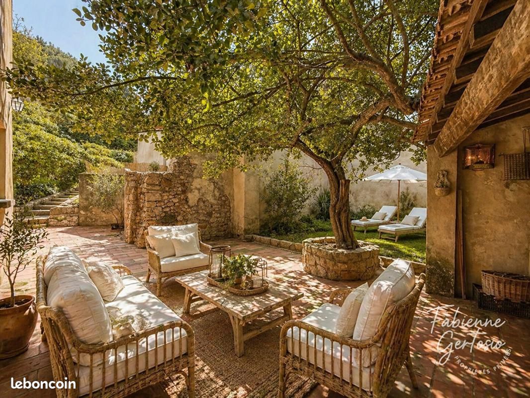 Maison 4 pièces 105 m² · à Solliès-Ville · 105 m² · 349 000 €