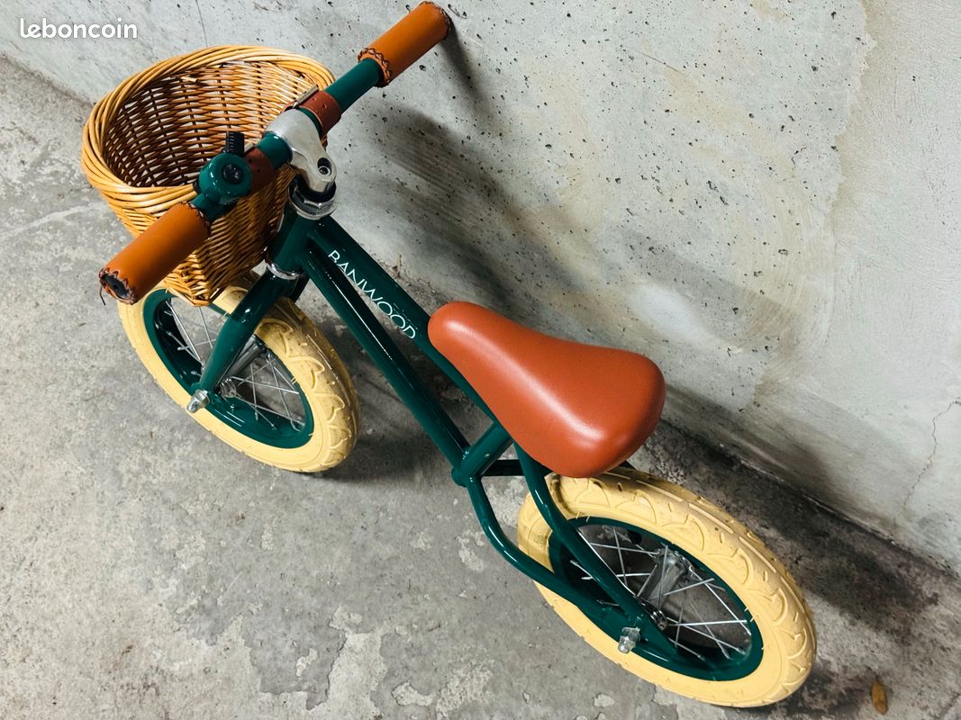 Draisienne Pour Enfant Banwood - Vert Foncé - Cadre Acier, Siège Réglable, Panier Osier Et Sonnette